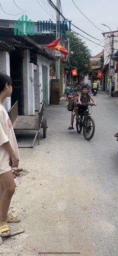 Cho Thuê Kho, Xưởng, để ô tô. kinh doanh....50m2 mt 4.5m giá chỉ 2tr/th mặt đường Đức Thượng