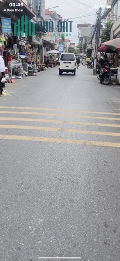 Cần Bán nhà mặt đường Đức Thượng Hoài Đức 50m2 giá chỉ 3.1 tỷ vuông đẹp, ô tô tránh , KD, tiềm năng