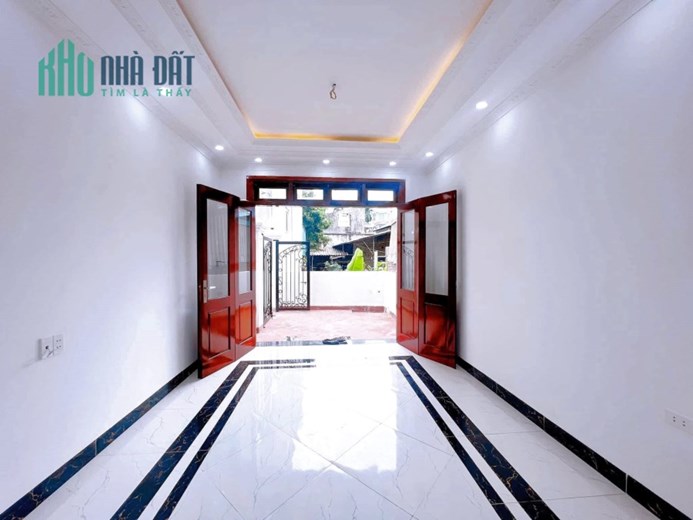 BÁN  NHÀ -NGUYỄN VĂN LINH-THẠCH BÀN- 61Mx4T GIÁ 4,2 TỶ