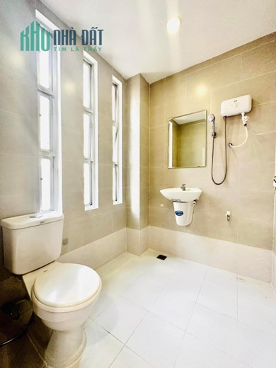 (5.2x13)NGUYỄN TRỌNG TUYỂN- ĐẶNG VĂN NGỮ  - NGANG HƠN 5M - XE HƠI 7C VÔ NHÀ - SỔ VUÔNG ĐẸP  Nhỉnh