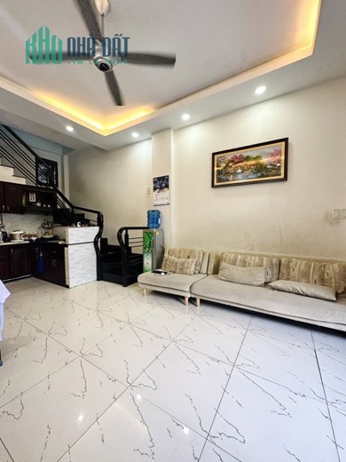 HÀNG THƠM NỨC MŨI - NGÃ TƯ HÀNG XANH - 41M2 - NGANG LỚN 4.5M - SỔ A4 - NHÀ ĐẸP 4 TẦNG - HXH ĐỖ CỬA