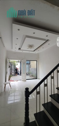 NHÀ ĐẸP NGUYẾN SƠN – OTO DỪNG ĐỖ TRÁNH NHAU, VỈA HÈ, KINH DOANH – VĂN PHÒNG
