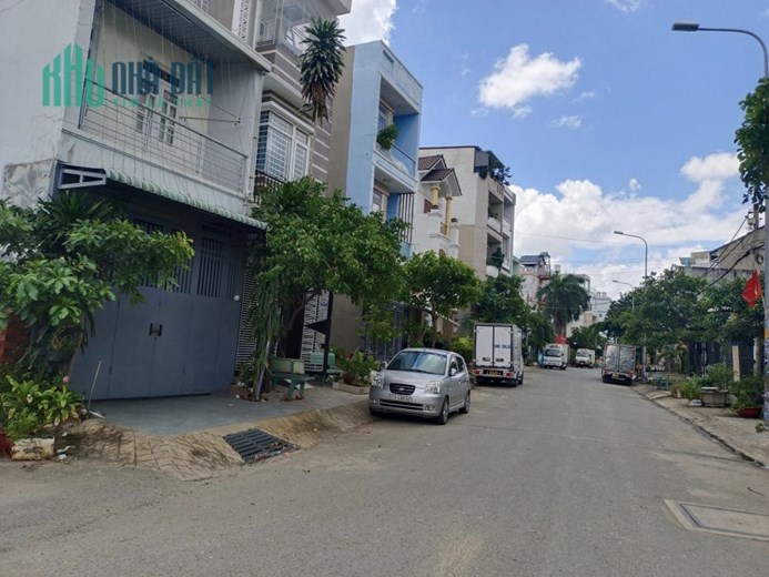 Bán đất 51m2, đường rộng, gần Ngô Chí Quốc, đóng sẵn 35 tim cọc để chuẩn bị xây nhà, chỉ còn 3,05 tỷ