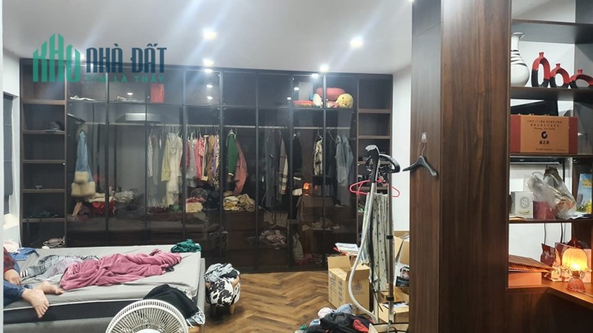 Bán nhà Vạn Bảo, Ba Đình, Lô Góc, Ô Tô, Tặng Nội Thất, 46m2 4T MT6m, giá 8 Tỷ