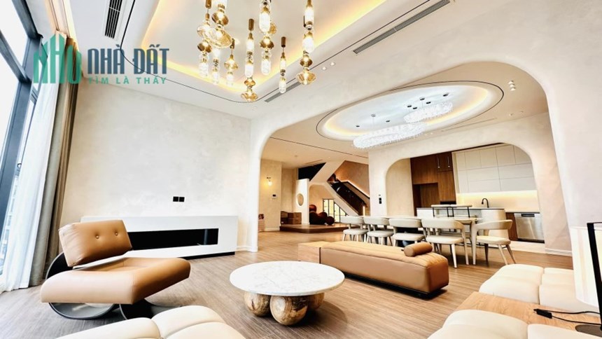 Bán căn PentHouse Siêu Vip tại Long Biên View Sông Hồng