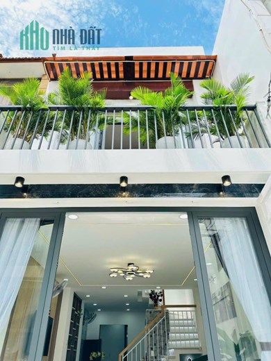 HẺM XE HƠI ĐỖ CỬA - SỔ NHƯ TỜ A4 - NHÀ ĐẸP KHÓ TẢ - TẶNG NỘI THẤT XỊN XÒ - KHU VIB GÒ VẤP - 1 KHÁCH