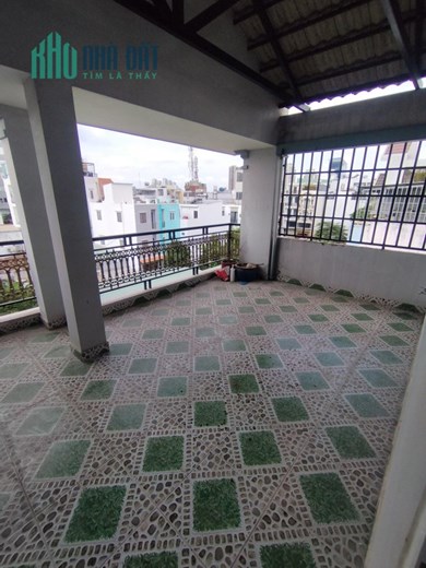 Bán nhà Hoàng Quốc Việt , Diện tích 5x16 đường 10 m, 4 tầng giá 10.tỷ 500