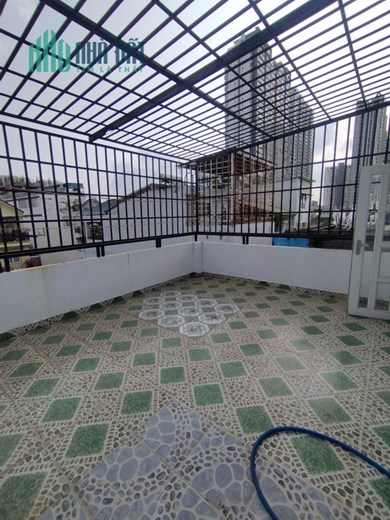 Bán nhà Hoàng Quốc Việt , Diện tích 5x16 đường 10 m, 4 tầng giá 10.tỷ 500