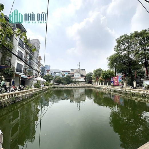 Bán nhà  riêng lô góc Nguyễn Thị Định Cầu Giấy  76m 3 tầng lô góc ô tô vào nhà 11 tỷ lh 0817606560