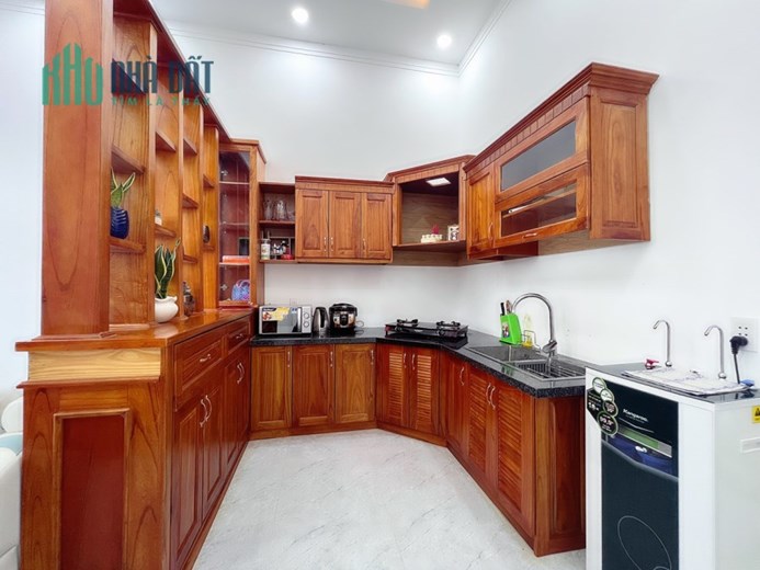 CHÍNH CHỦ BÁN NHÀ 220M2 TẶNG FULL NỘI THẤT SỔ HỒNG RIÊNG GÓC 2MT TRUNG TÂM BUÔN MA THUỘT