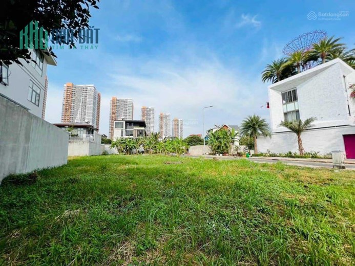 Lô đất biệt thự đẹp KDC Văn Minh, đường thông, view sông, Đông Nam