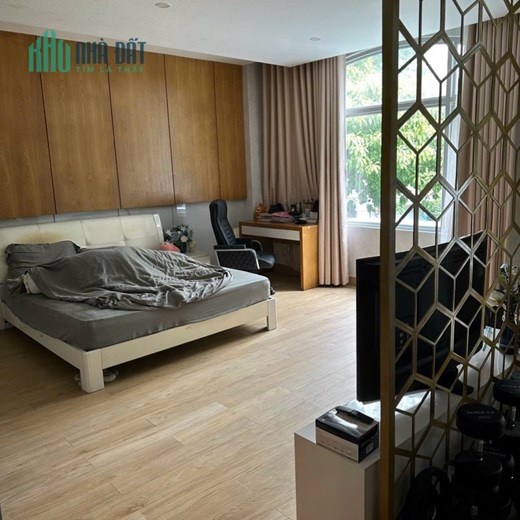 Biệt thự Phú Mỹ Hưng giá từ 32 Triệu/tháng, 4pn,5wc, Gần trường quốc tế SSIS, CANADA,ĐINH THIỆN LÍ