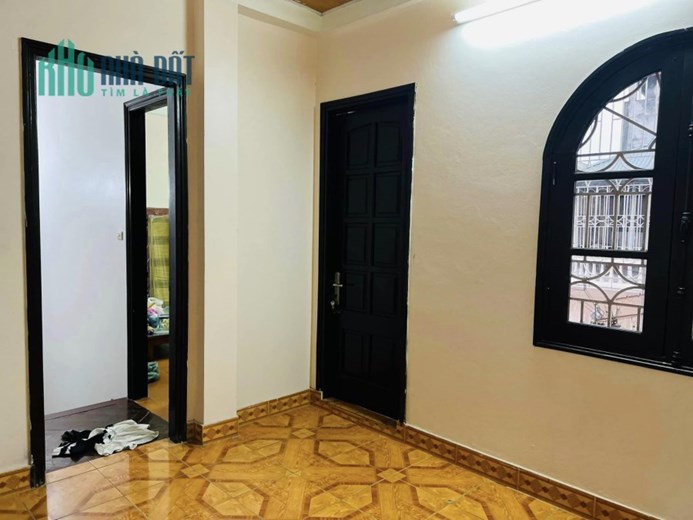 Bán nhà Mặt ngõ Oto Đội Nhân 43m², 4 tầng, MT 8m, giá 12.4 tỷ Ba Đình. Mua liên hệ: O94lO7l689