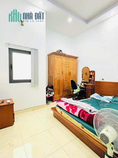 BÁN NHÀ NỘI THẤT HIỆN ĐẠI TRẦN XUÂN SOẠN, QUẬN 7, 94M2, 3 TẦNG, GIÁ CHỈ 6 TỶ 6