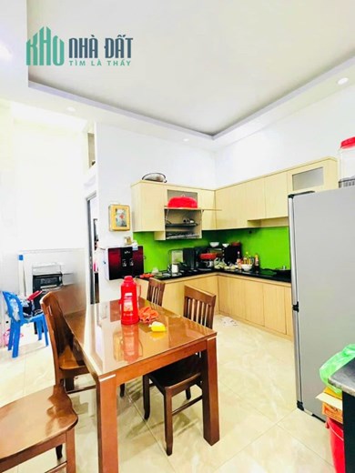 BÁN NHÀ NỘI THẤT HIỆN ĐẠI TRẦN XUÂN SOẠN, QUẬN 7, 94M2, 3 TẦNG, GIÁ CHỈ 6 TỶ 6