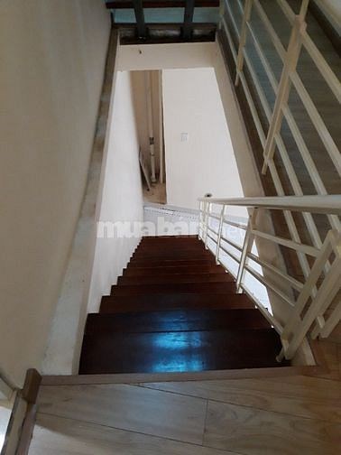 Bán rẻ nhà phố 4.5 x 6m 1 trệt 2 lầu Nguyễn Tri Phương Q10 TP.HCM