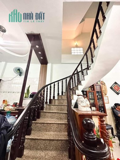 BÁN NHÀ THOẠI NGỌC HẦU, TÂN PHÚ - HẺM Ô TÔ - 76M (4.2x18) - 4 TẦNG - NHỈNH 5 TỶ.