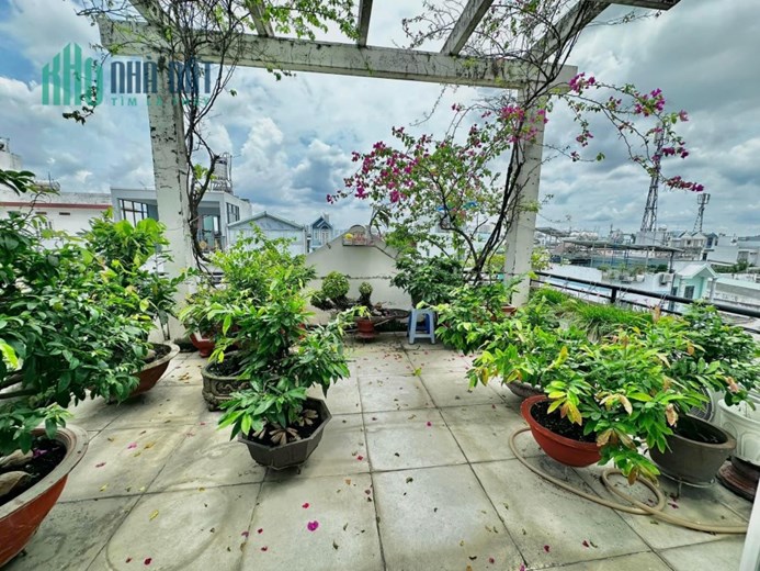 Bán nhà biệt thự đường Tân Hoà Đông ngay Chiến Lược, 9x19m, 5 Tầng,5 PN, giá  14.9 tỷ