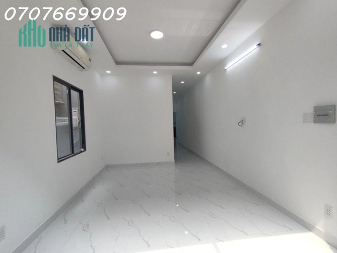 Bán nhà giữa đường Hoàng Diệu 2 và đường Linh Trung  - Linh Trung - Thủ Đức 93m2 chỉ 5