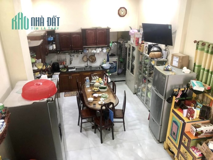 Kẹt bank, chủ bán gấp nhà HXH Phạm Văn Hai, 4 tầng, 11 phòng cho thuê, gần mặt tiền