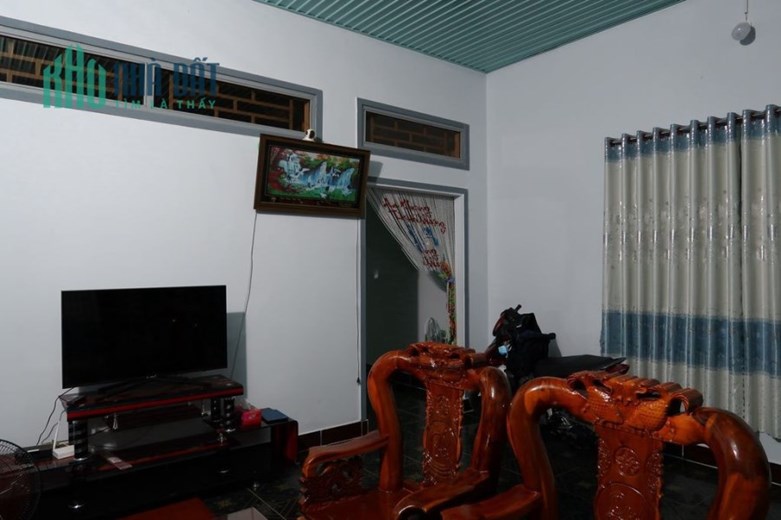 CHÍNH CHỦ BÁN ĐẤT TẶNG NHÀ 2MT SỔ HỒNG RIÊNG GIÁ RẺ CẠNH TRƯỜNG THCS CẦU KHỞI