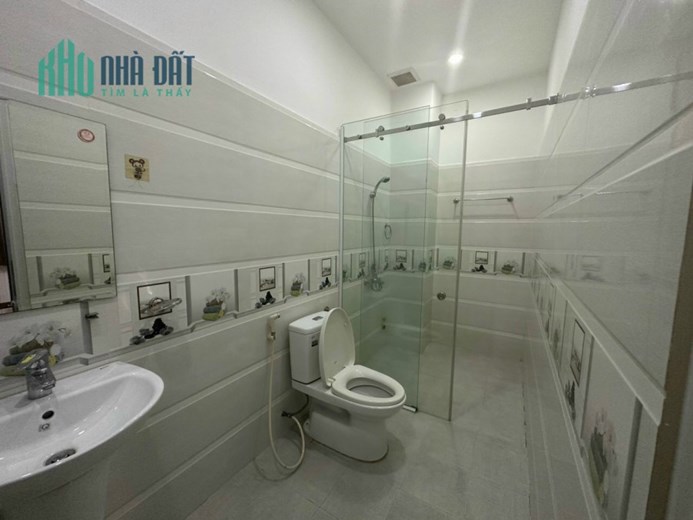 Nhà ở KDC Vạn Xuân. Đường Số 7, P. Tam Bình Thủ Đức, dt 144 m² giá 9,5 tỷ