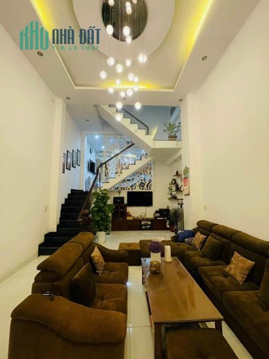 BÁN NHÀ HẺM XE HƠI LÂM VĂN BỀN, QUẬN 7, 81M2, 3 TẦNG, GIÁ CHỈ 6 TỶ 6 TL CHÍNH CHỦ