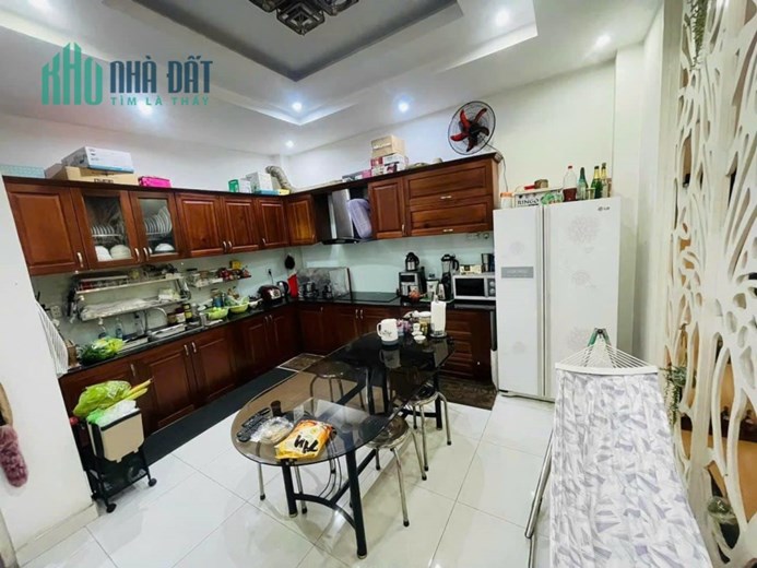 BÁN NHÀ HẺM XE HƠI LÂM VĂN BỀN, QUẬN 7, 81M2, 3 TẦNG, GIÁ CHỈ 6 TỶ 6 TL CHÍNH CHỦ