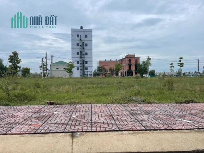Bán đất KDC Long Cang Residence Đường 833B, Nền C 45 trục chính. giảm 600tr