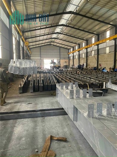 nhà xưởng sản xuất ngoài KCN, Có trạm điện, cẩu trục. thu hút SX nhiều ngành nghề
