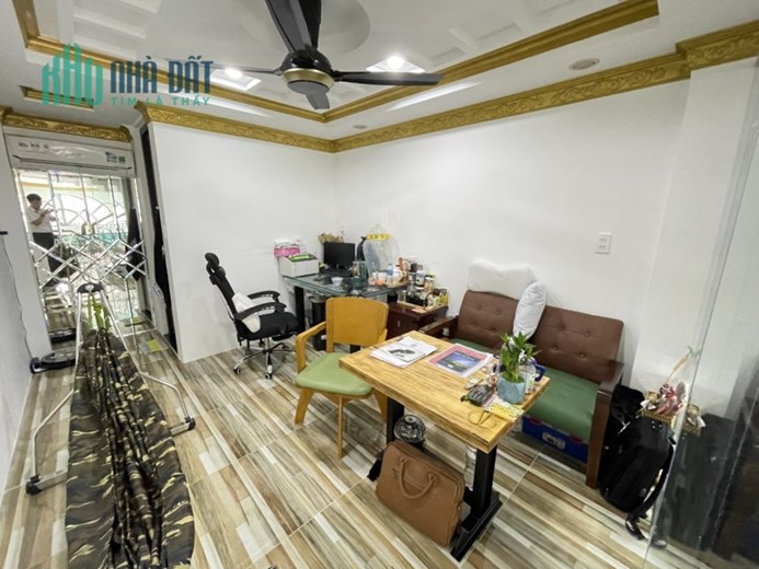 Bán nhà đẹp 5 tầng BTCT HXH 41m2 Lê Thị Bạch Cát Quận 11 chỉ nhinh 8 tỷ thương luọng
