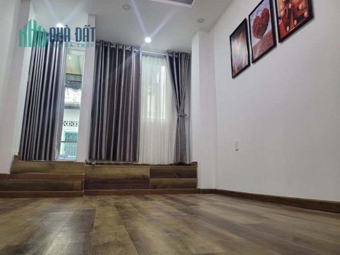 NHÀ XINH TRUNG TÂM Q10 - CHO THUÊ HAY Ở ĐỀU THUẬN TIỆN.
