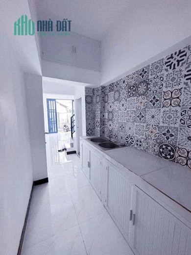 NHÀ HẺM BA GÁC QUẬN 1, HỒ HẢO HỚN GIÁ HƠN 3 TỶ