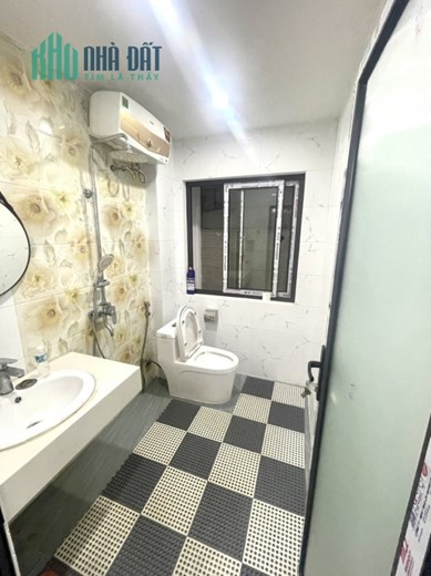 Bán nhà Đông Tác, Đống Đa 34m2 x 6 tầng, ngõ thông, rộng, thoáng, nhỉnh 4 tỷ