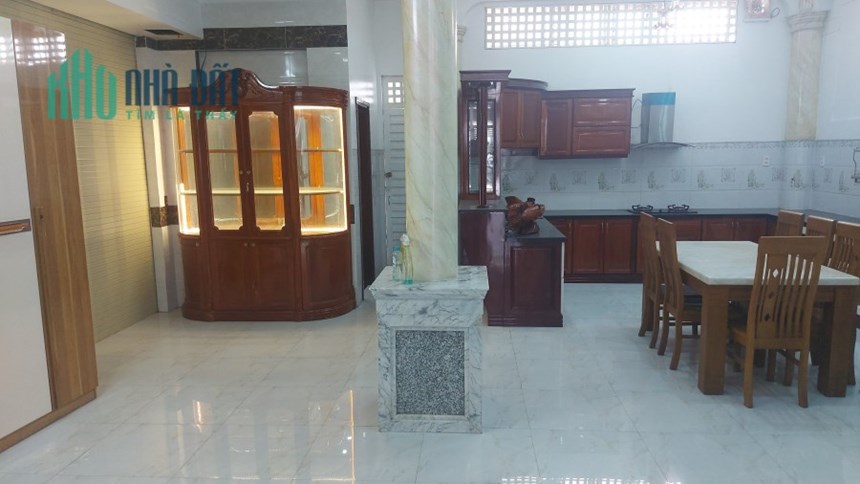 NHÀ GỐC 2MT 138M 1 TRỆT 2 LẦU RẤT ĐẸP TẠI CẦN THƠ 13 TỶ. LH:0966334433