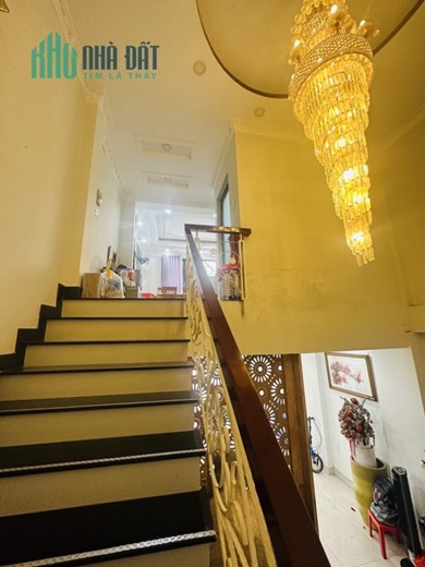 BÌNH THẠNH- phường 1 -  Mặt tiền 5 tấm sổ  A4 -Dt 45 m2 - Chỉ 10,5 thương lượng