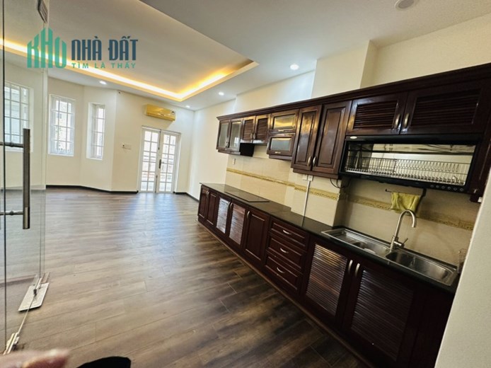 Sân Bay -P2 - Tân Bình - Ôto ngủ trong nhà - dt 53 m2  -  giá chỉ  10, 5  tỷ thương lượng .