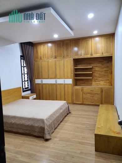 Bán nhà 4 tầng phố Tô Vĩnh Diện, phân lô bàn cờ, hai thoáng, ô tô vào nhà.