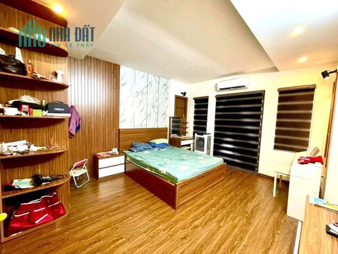 BÁN NHÀ PHỐ NGUYỄN CHÍ THANH 80M , 6 TẦNG, MT: 6,5M. GIÁ 15,5 TỶ