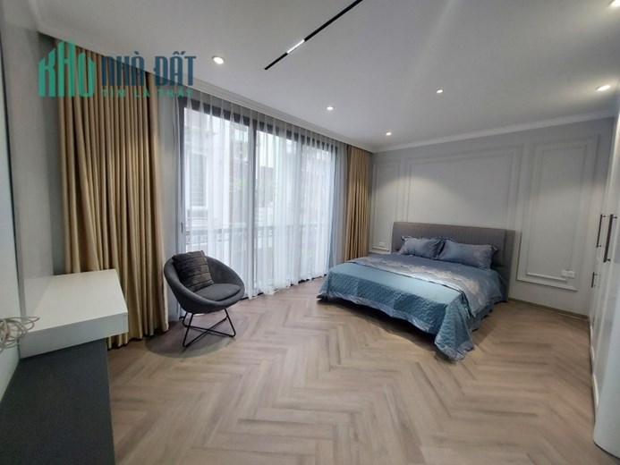 Bán nhà 7 tầng Bồ Đề,Long Biên 36m2 ,Mt 5m,thang máy ,gara nhỉnh 7 tỷ