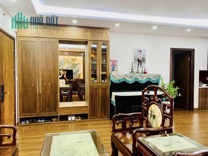 RẺ !! Bán chung cư TRUNG HÒA nhân chính 100m 3PN 4.2 ty LÔ GÓC TẶNG NT view thoáng