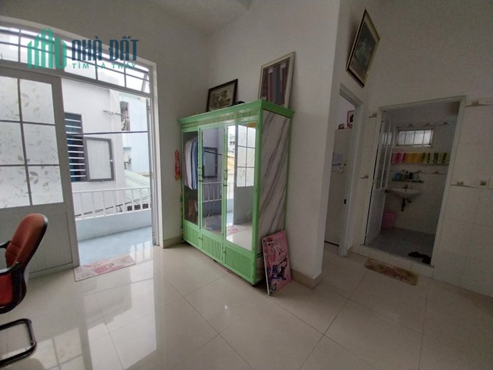 ♪Nhà Nguyễn Tri Phương, thẳng 30m ra Mặt Tiền, 2.5 tầng, ngang 6.5