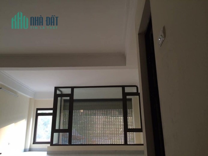 KÌA !!  nhà Trường Chinh , Đống Đa 50mx6T thang máy thông sàn VP kd nhà mới oto tránh