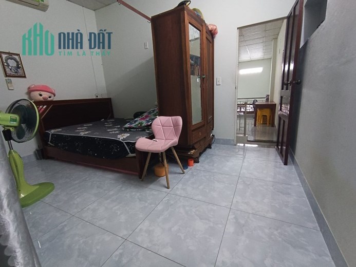 ♥Nhà kiệt Ô tô đậu Đỗ Thúc Tịnh gần Nguyễn Hữu Thọ, 87m2, kiên cố