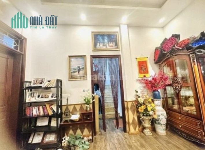 thuê nhà Thịnh Quang , Đống Đa 40mx4T oto KD spa online mới đẹp ở ngay giá rẻ
hơn 10 tr