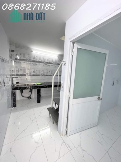 Bán Nhà Hóc Môn, HXH Trần Văn Mười, 50M2, 2 Tầng, SHR, Nhà Mới Ở Ngay, Chỉ Hơn 2 Tỷ.