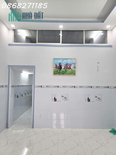 Bán Nhà Hóc Môn, HXH Trần Văn Mười, 50M2, 2 Tầng, SHR, Nhà Mới Ở Ngay, Chỉ Hơn 2 Tỷ.