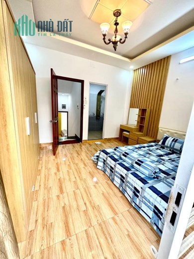 Bán nhà Phan Huy Ích Phường 14 Q.Gò Vấp, 4 tầng, ĐƯỜNG 6m, giá giảm còn 6.35 tỷ