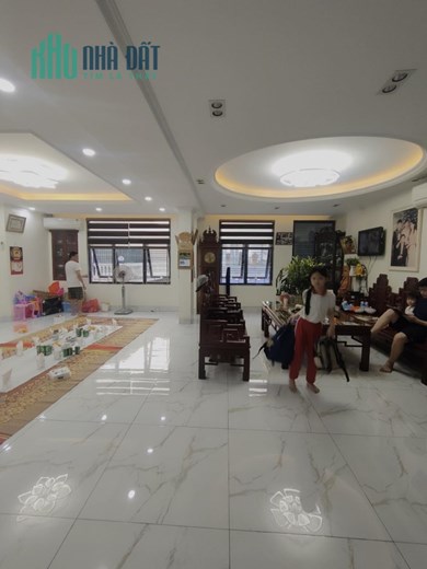 BÁN TÒA NHÀ VĂN PHÒNG 8T(1 HẦM + 7 NỔI) Ô TÔ TRÁNH THANG MÁY VỈA HÈ CẦU GIẤY MẶT TIỀN 8M