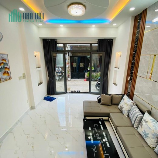 Bán nhà Bùi Quang Là P.12 Quận gò vấp, 4 tầng, Đ. 5m, giá giảm còn 5.3 tỷ